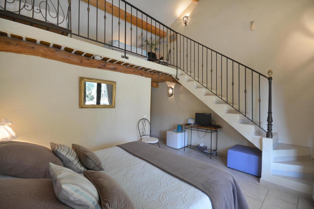 Chambres D'Hotes Le Vignoble Cucuron Bagian luar foto