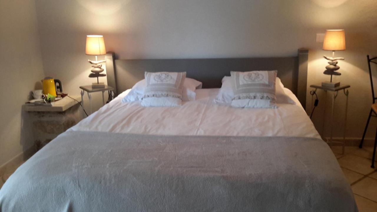 Chambres D'Hotes Le Vignoble Cucuron Bagian luar foto